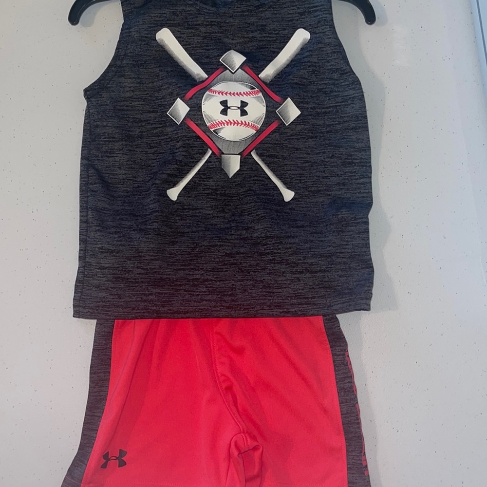 2T Boys Under Armour set